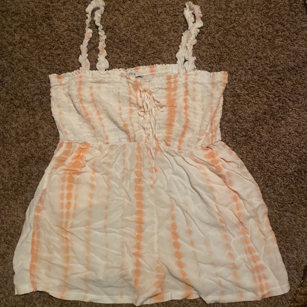 Peach and white, fresh and adorably cute romper XL